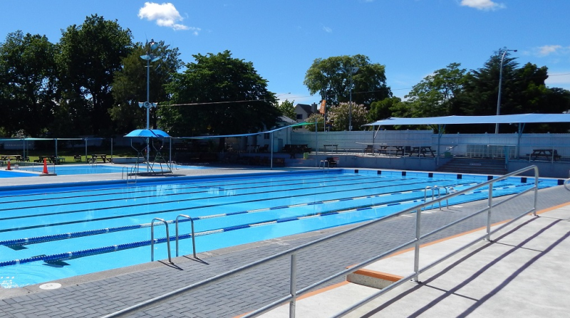 pools open tomorrow near me